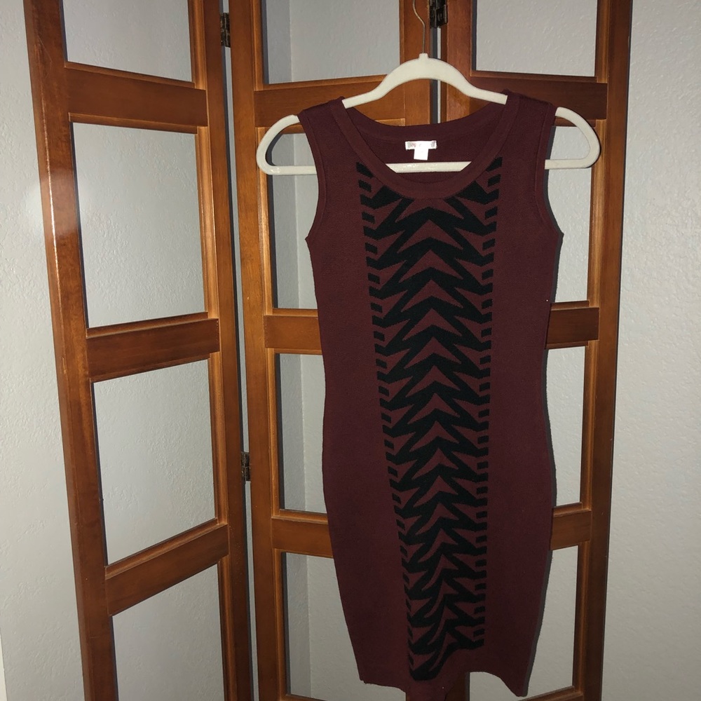 🍂Xhilaration. Burgundy Dress